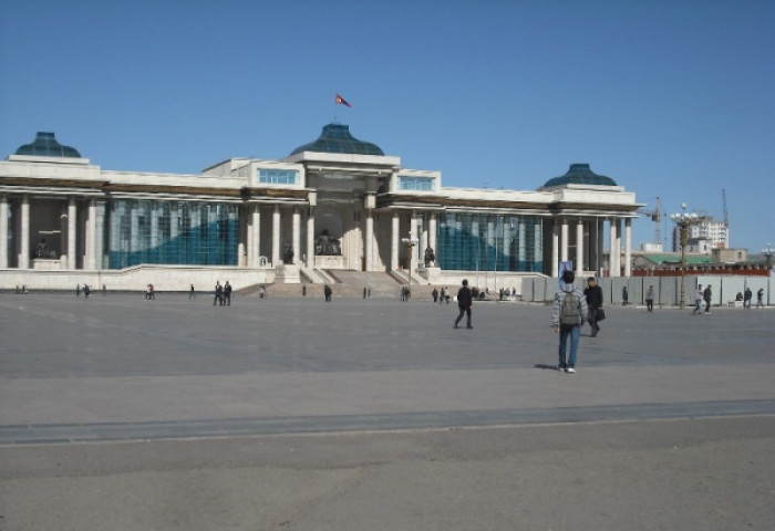 Чингисийн талбайд өдөрлөг болж байна