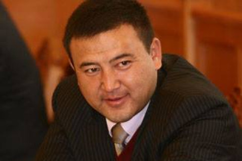  	 Б.Чойжилсүрэн хэмээх “үл үзэгдэгч” улстөрч